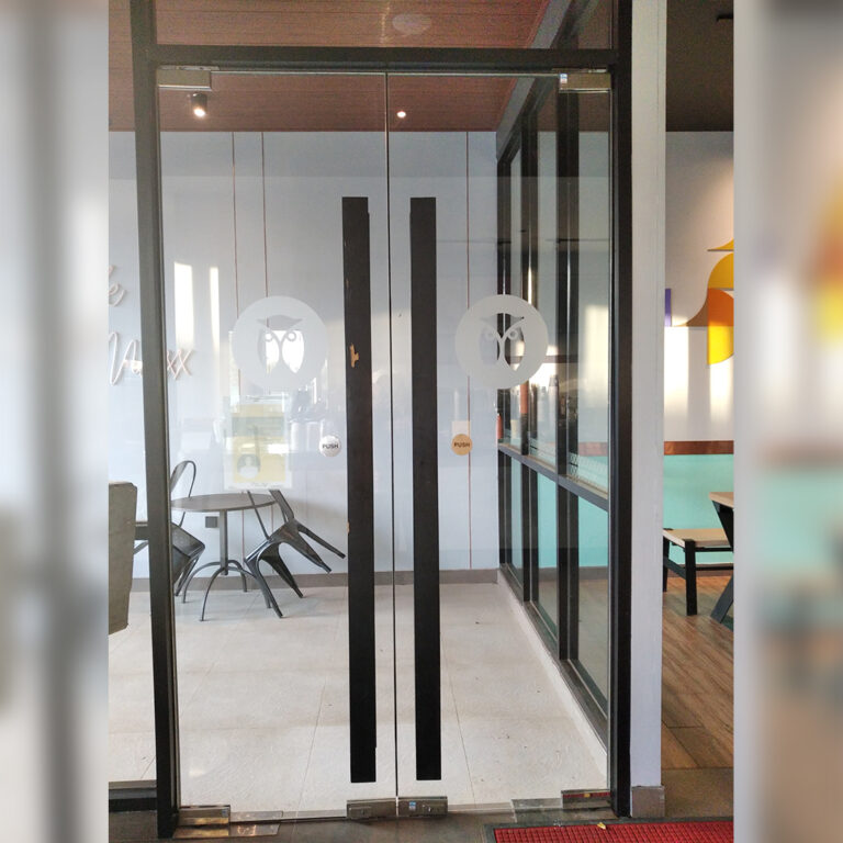 PINTU FITTING KACA TEMPERED