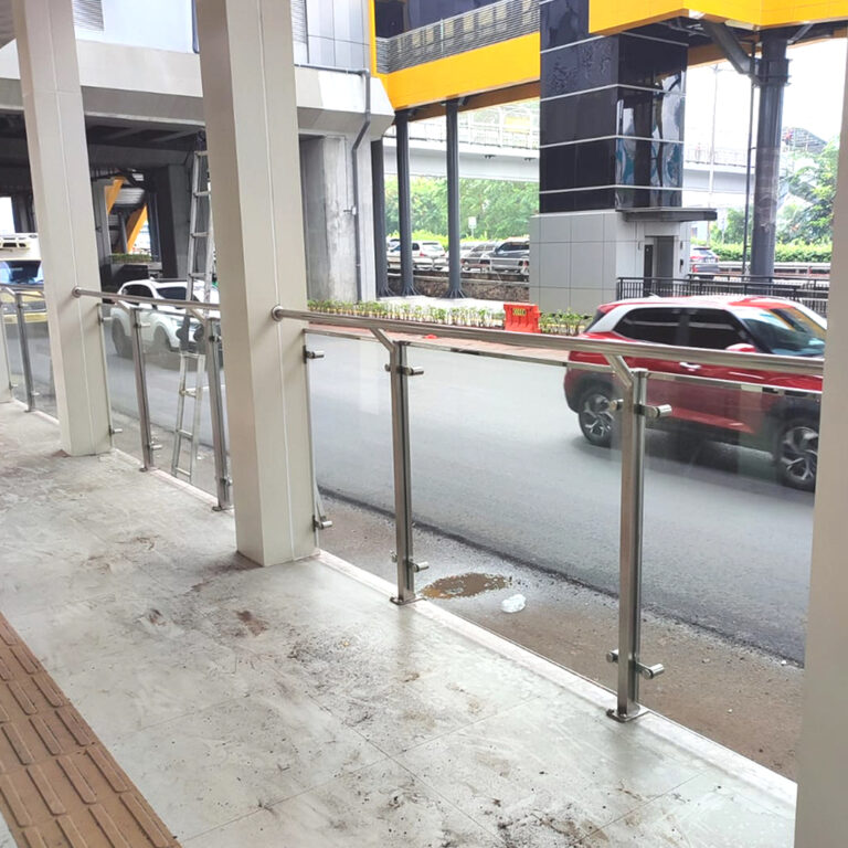 RAILING (HALTE LRT CAWANG JAKARTA) 2