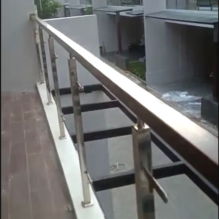 RAILING KINAYA RESIDENCE CIRENDEU