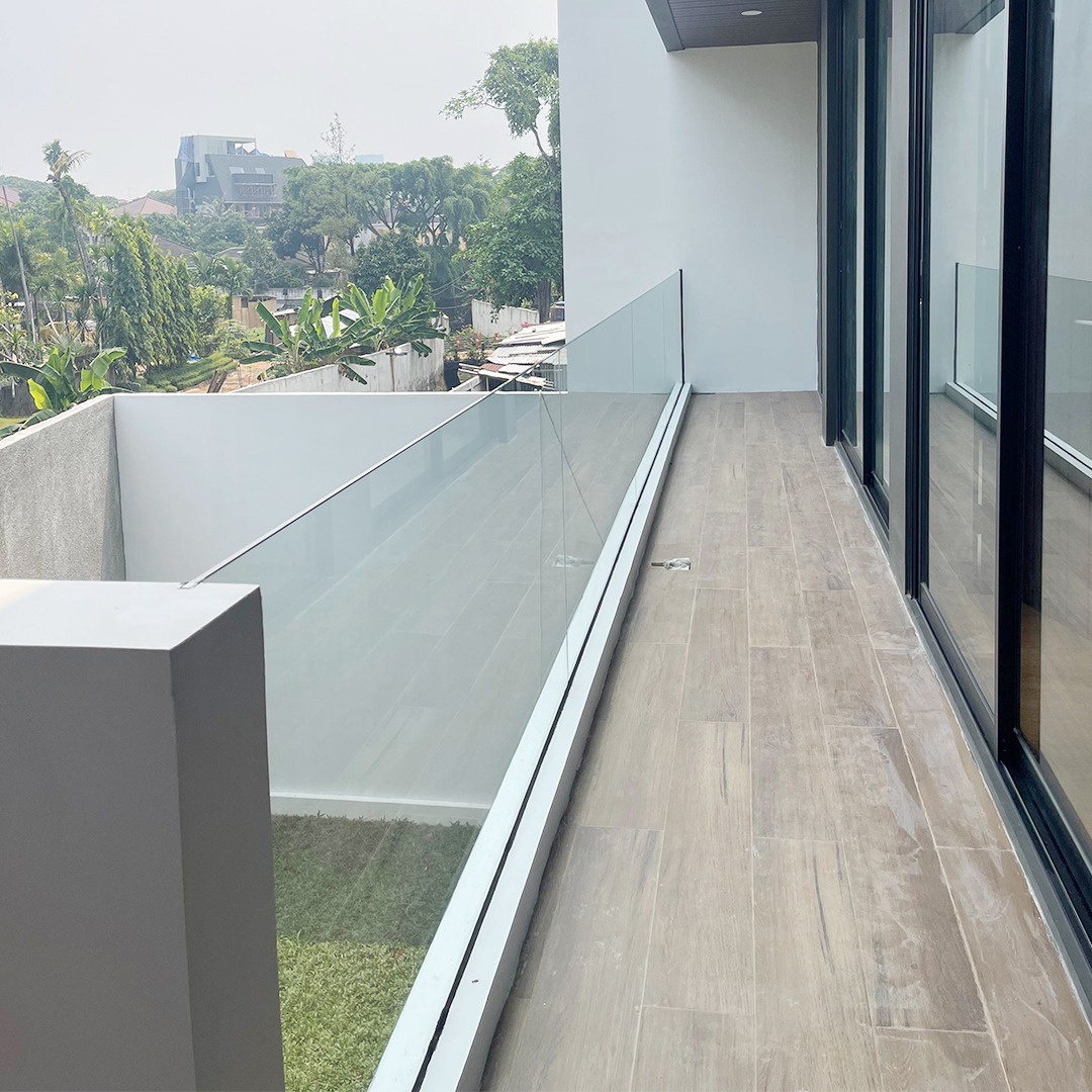 Railing Kaca – Griya Jaya Sentosa