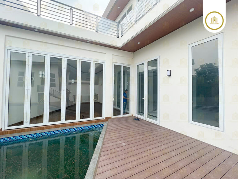 Rahasia Hemat Ruang: Maksimalkan Ruangan Anda dengan Pintu Sliding dan Lipat uPVC yang Elegan!